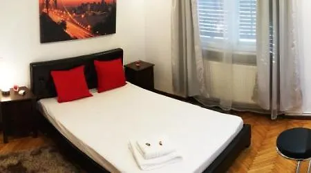 Martini Studio Apartment *